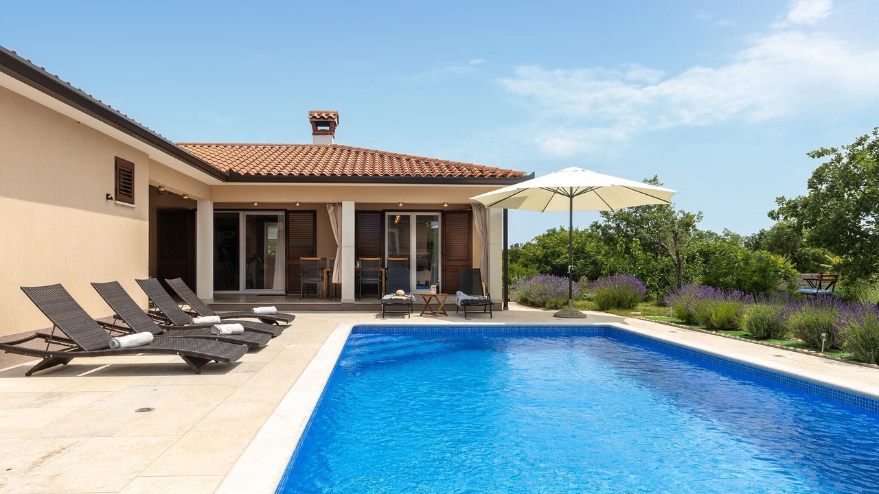 Photo of Outdoor in Rasa