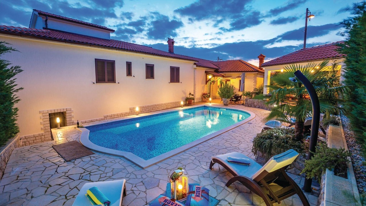 Photo of Outdoor in Sarsoni