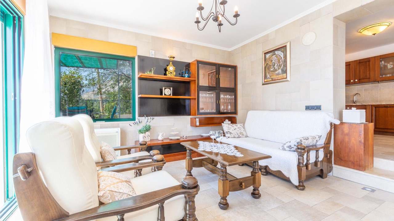 Photo of Bedroom in Mimice