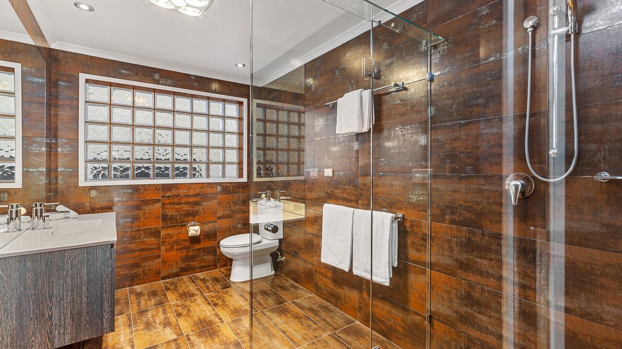 Photo of Bathroom in Apollo Bay