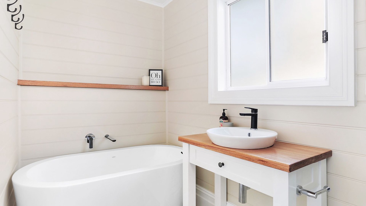 Photo of Bathroom in Currarong