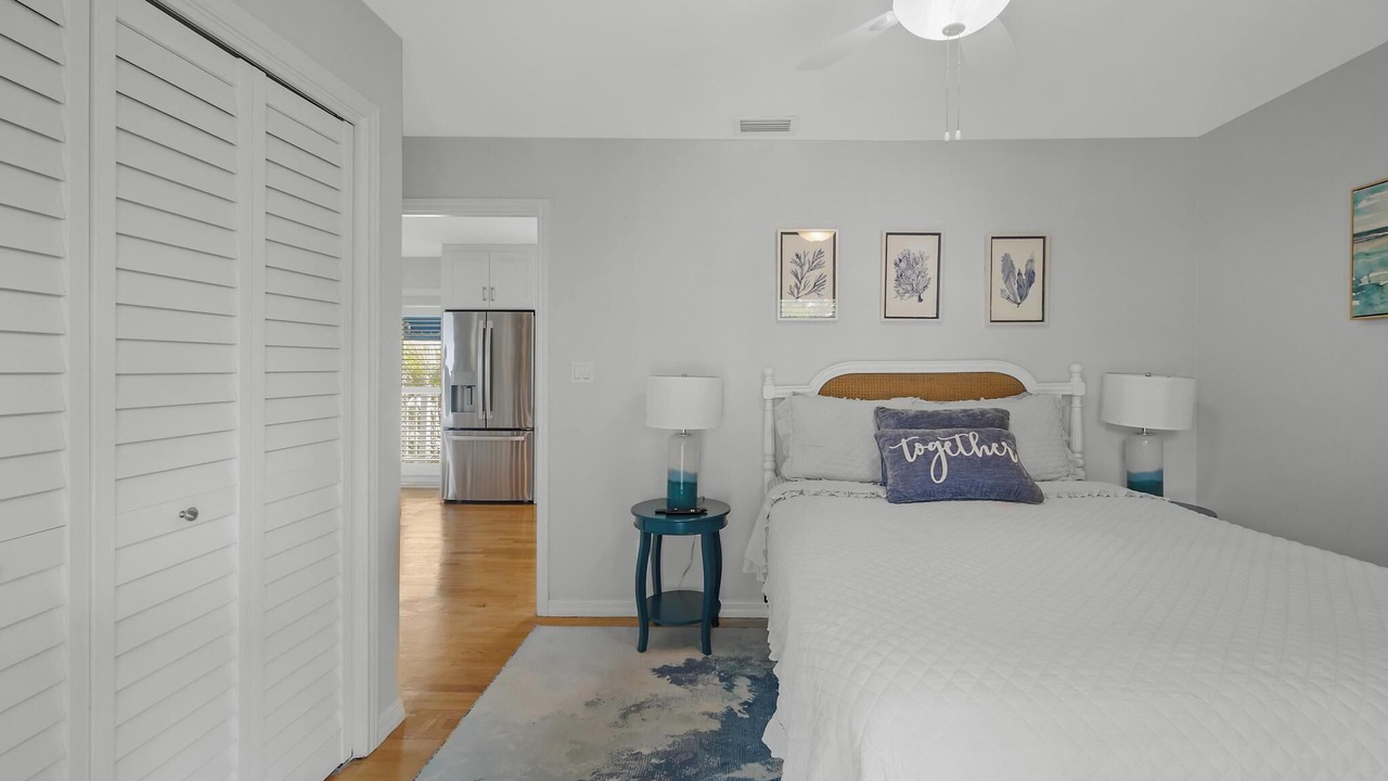 Photo of Bedroom in Truman Annex