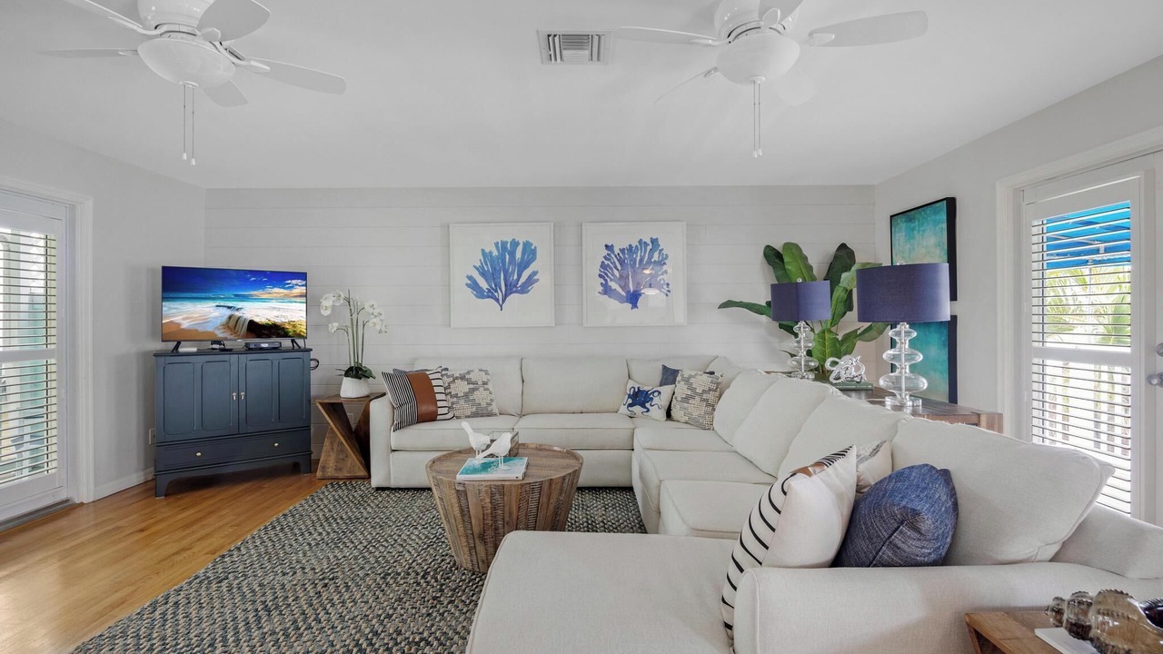Photo of Livingroom in Truman Annex