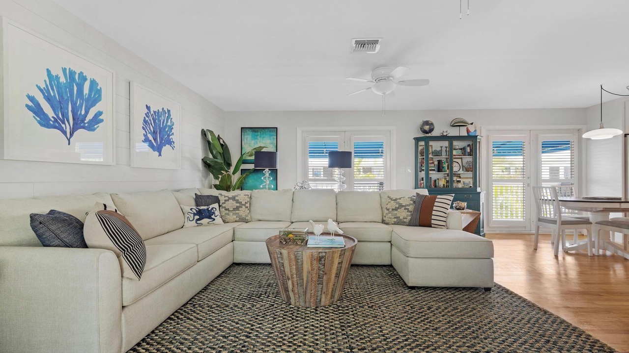 Photo of Livingroom in Truman Annex