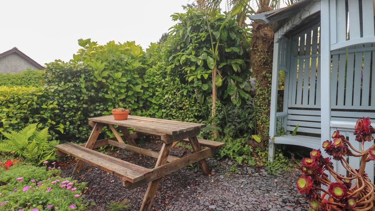 Photo of Others in Ludgvan