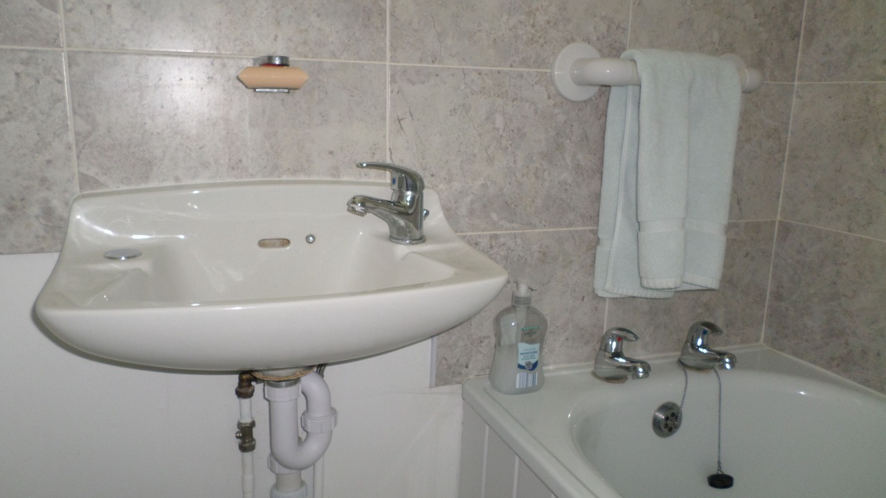 Photo of Bathroom in Kessingland