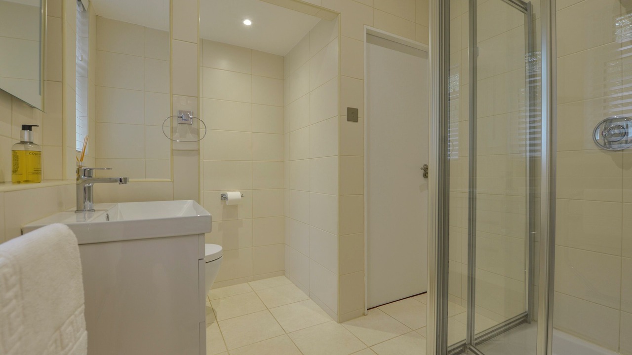 Photo of Bathroom in Seaton