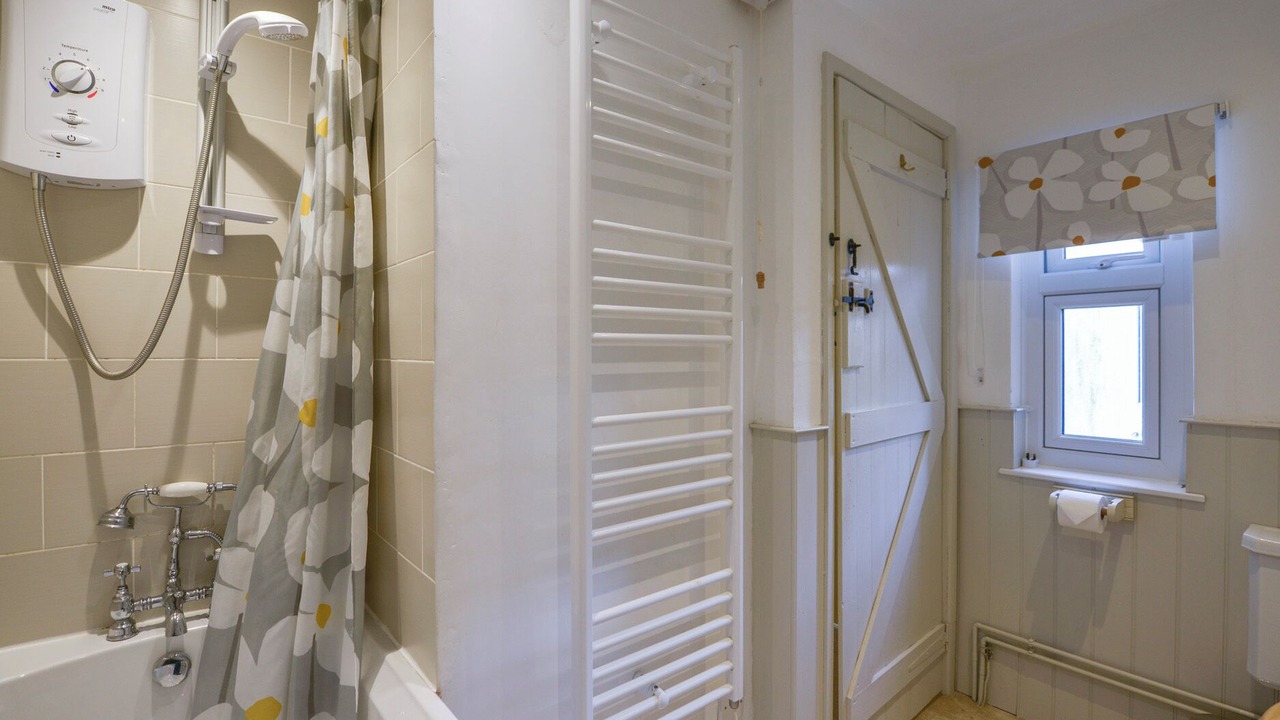 Photo of Bathroom in Burgh Island