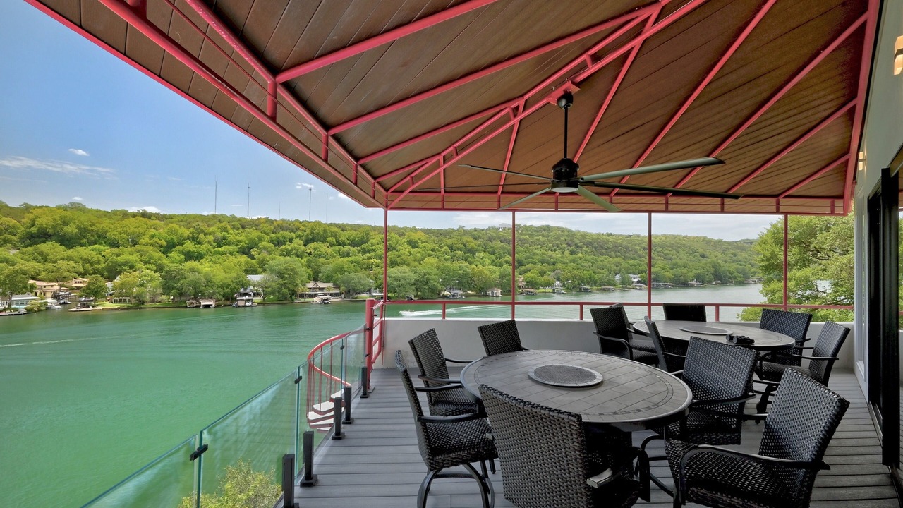 Photo of Outdoor in Oak Shores On Lake Austin