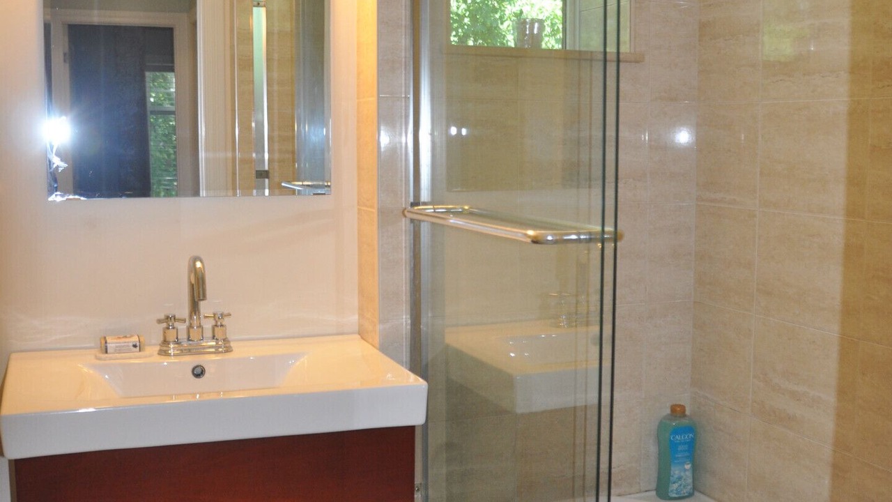Photo of Bathroom in The Beaches