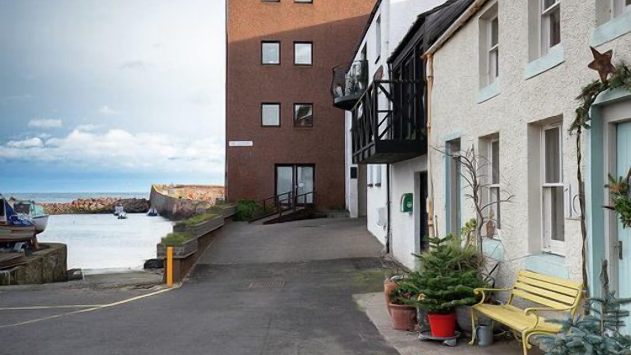 Photo of Others in Dunbar