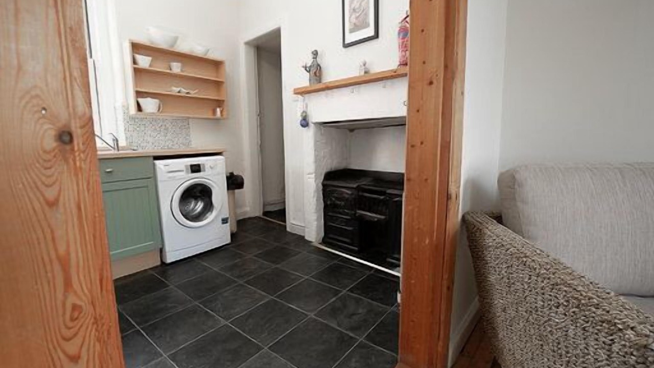 Photo of Others in Dunbar