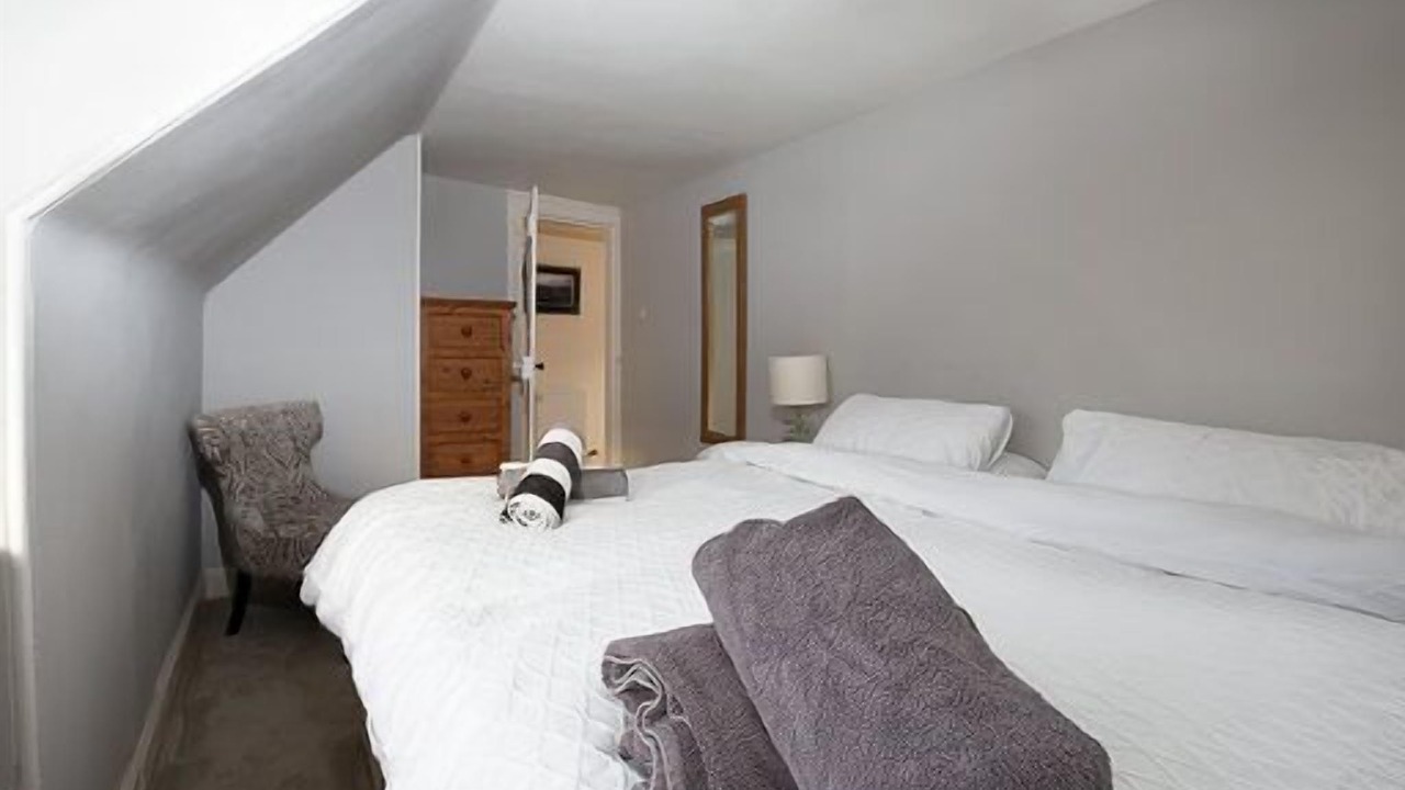 Photo of Others in Dunbar