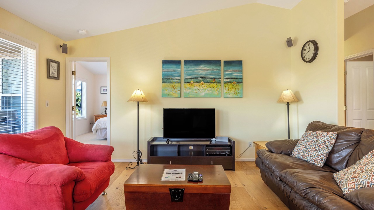 Photo of Livingroom in Hood River