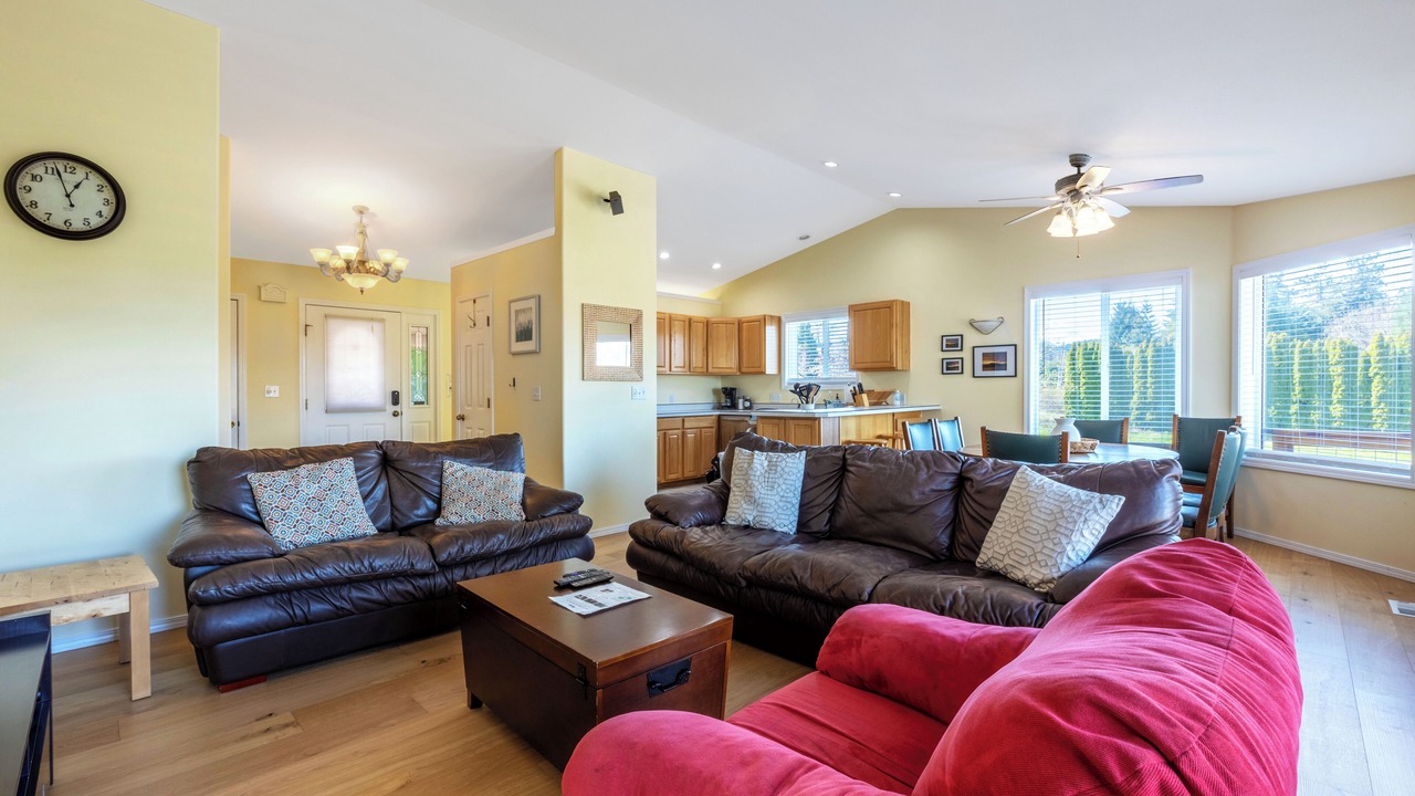 Photo of Livingroom in Hood River