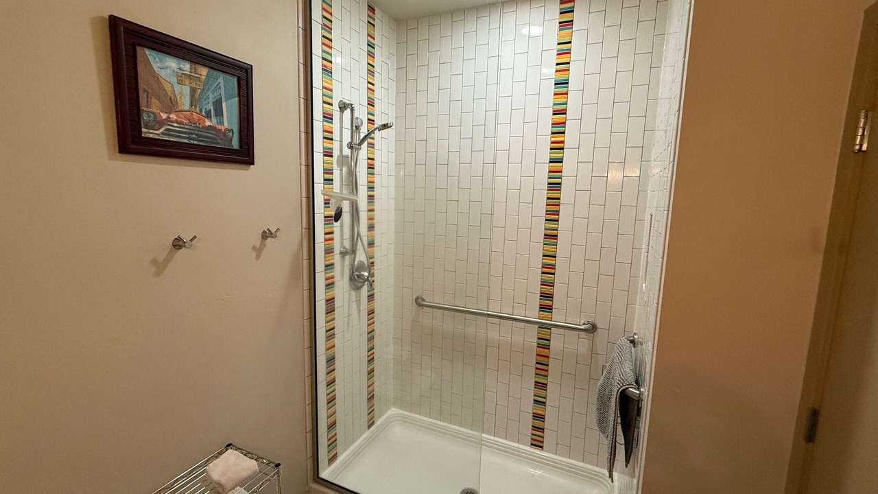 Photo of Bathroom in Parkdale