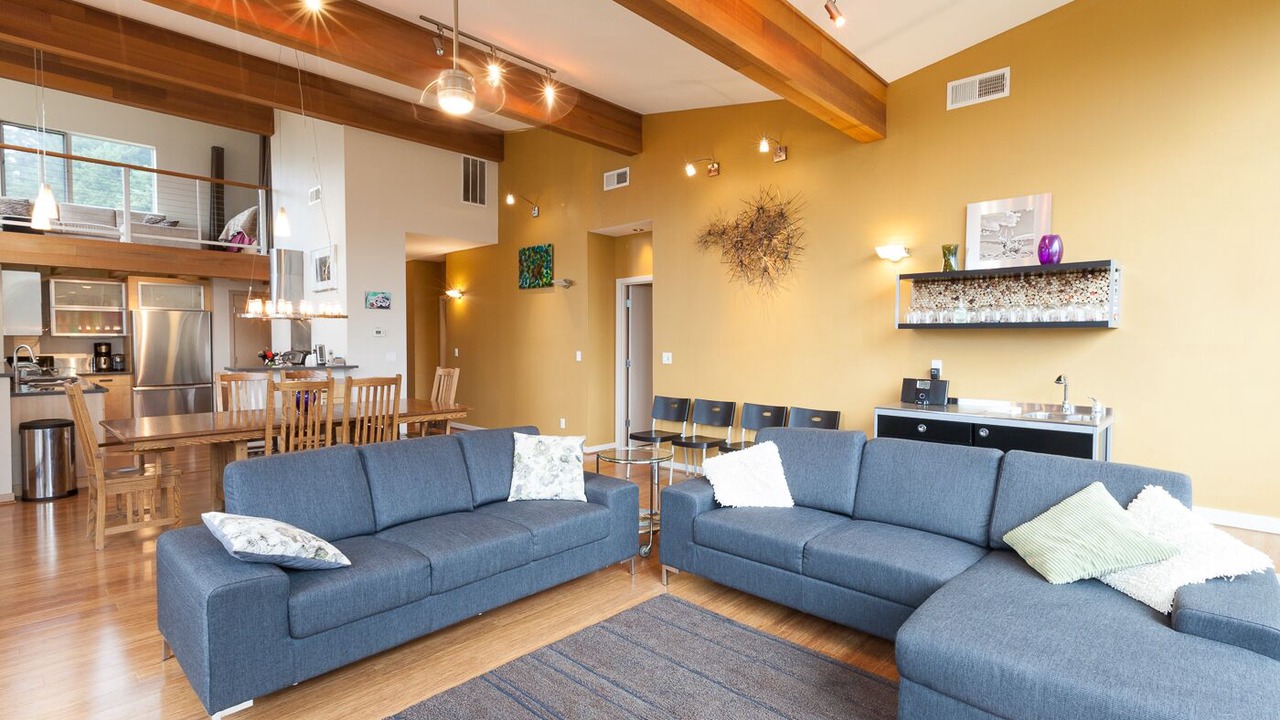Photo of Livingroom in Parkdale