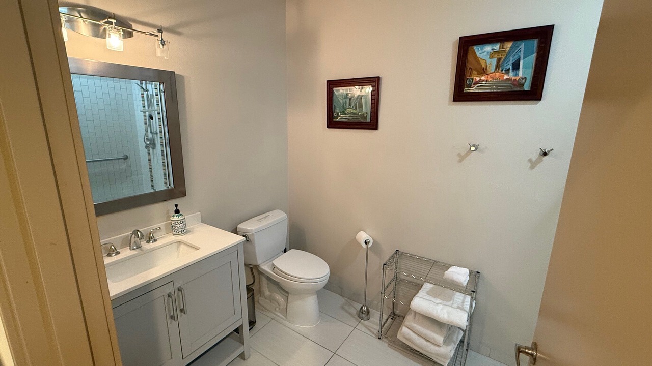 Photo of Bathroom in Parkdale