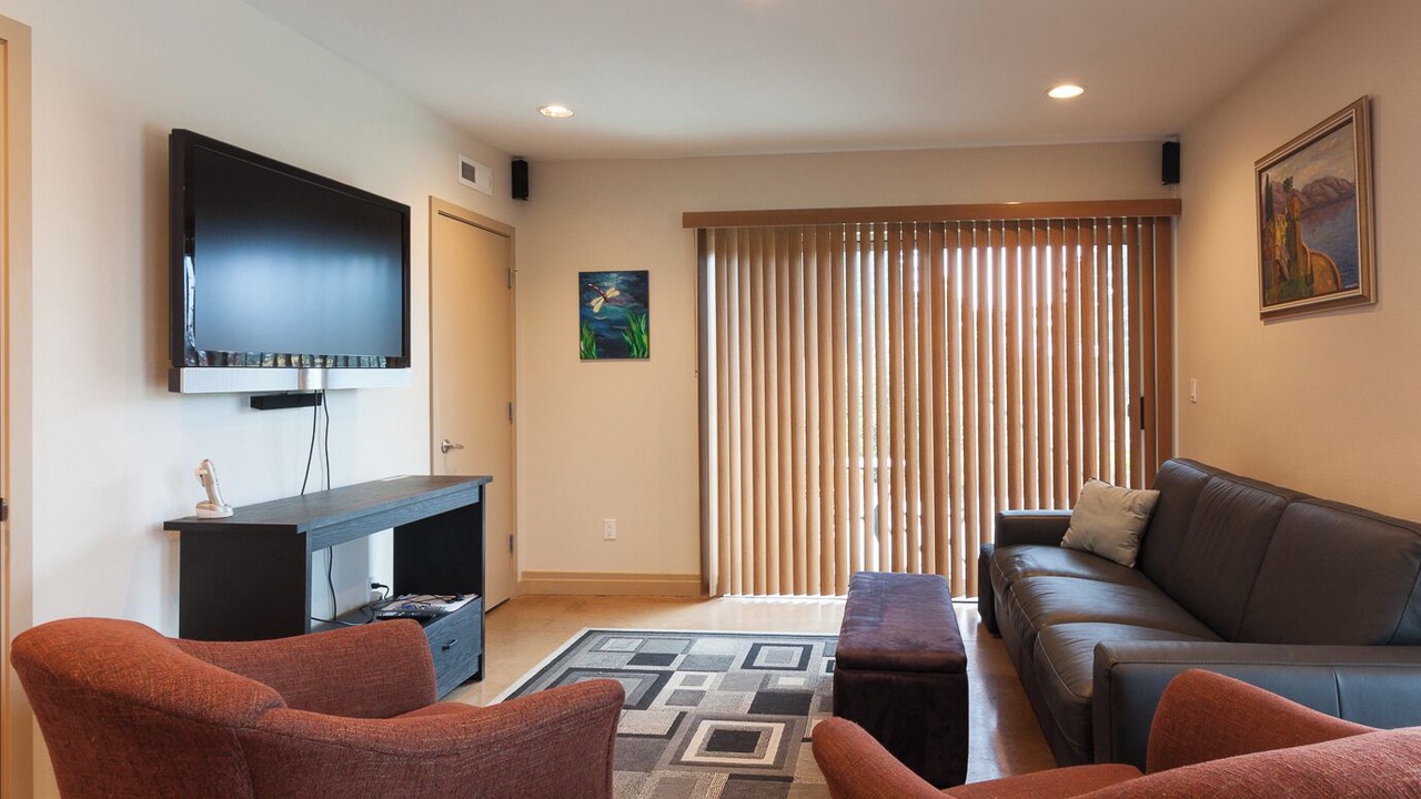 Photo of Livingroom in Parkdale