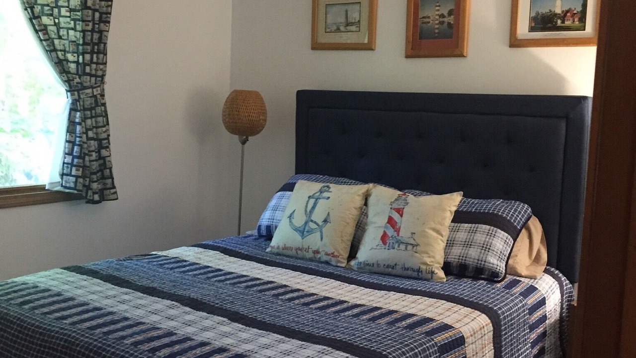 Photo of Bedroom in Lake Township