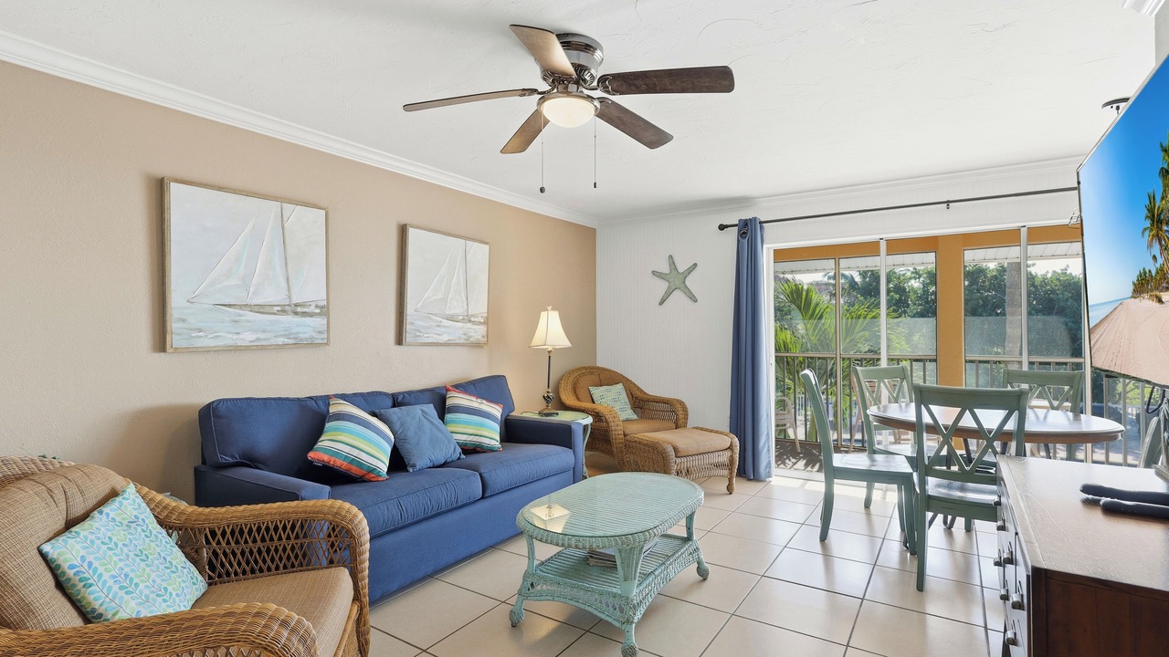 Photo of Livingroom in Whitney Beach