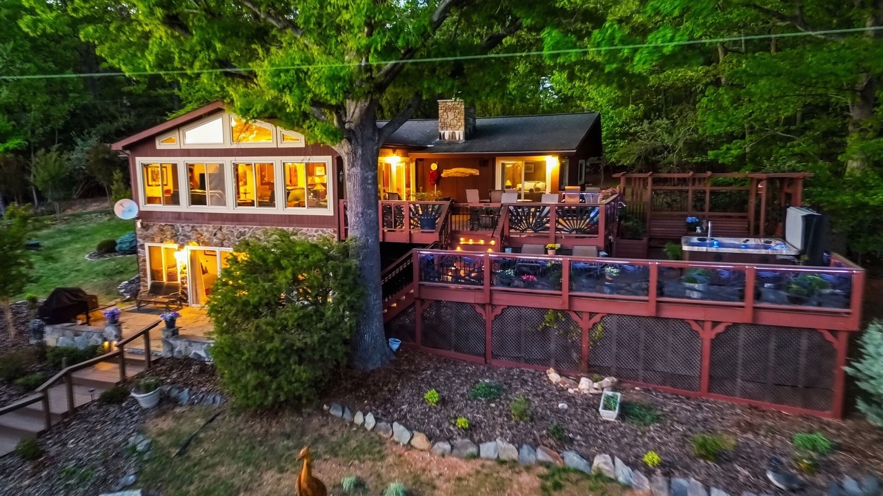 Photo of Outdoor in Huddleston