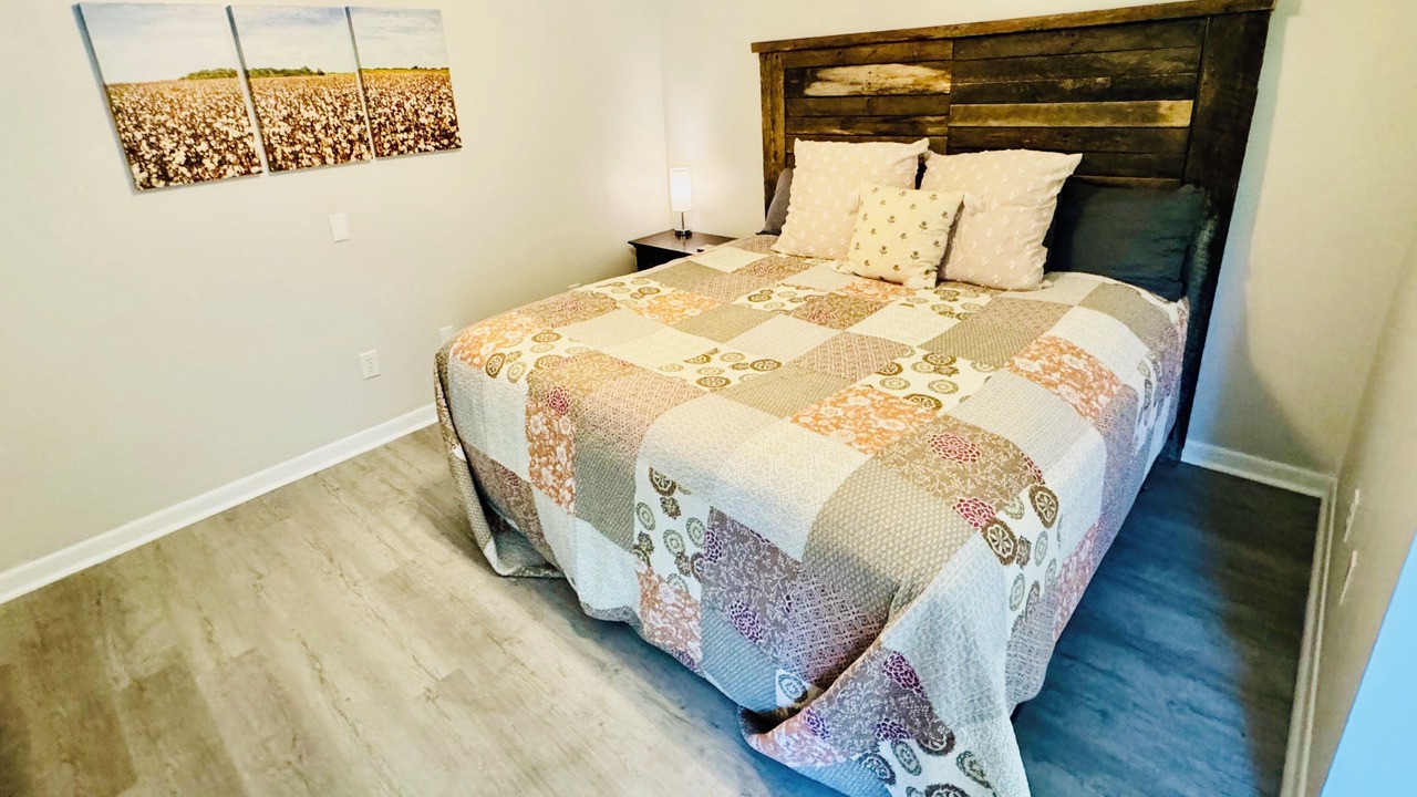 Photo of Bedroom in Cleveland