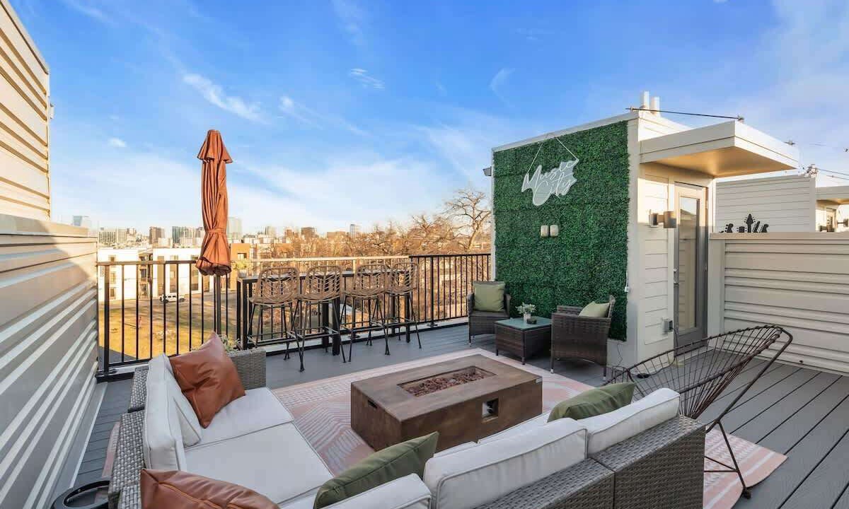 Photo of Patio Balcony in Hadley - Washington