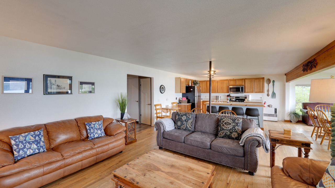 Photo of Livingroom in La Conner