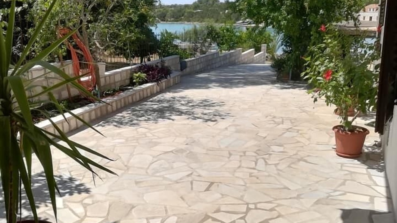 Photo of Outdoor in Loviste