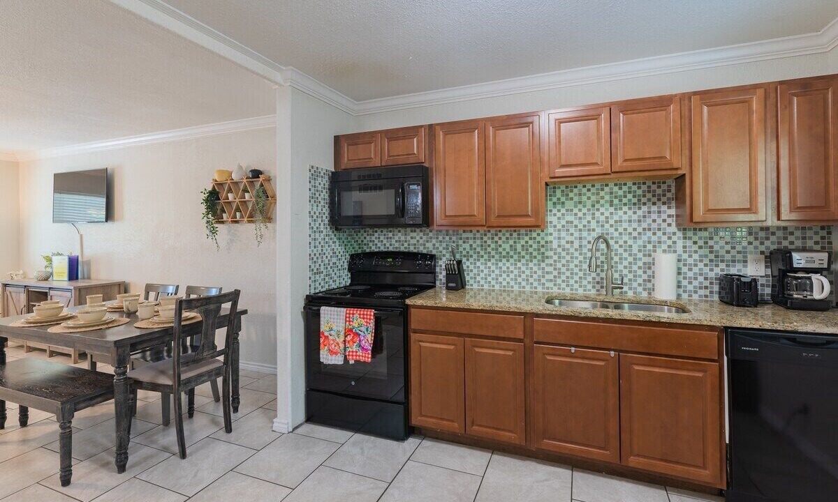 Photo of Kitchen in Mahncke Park