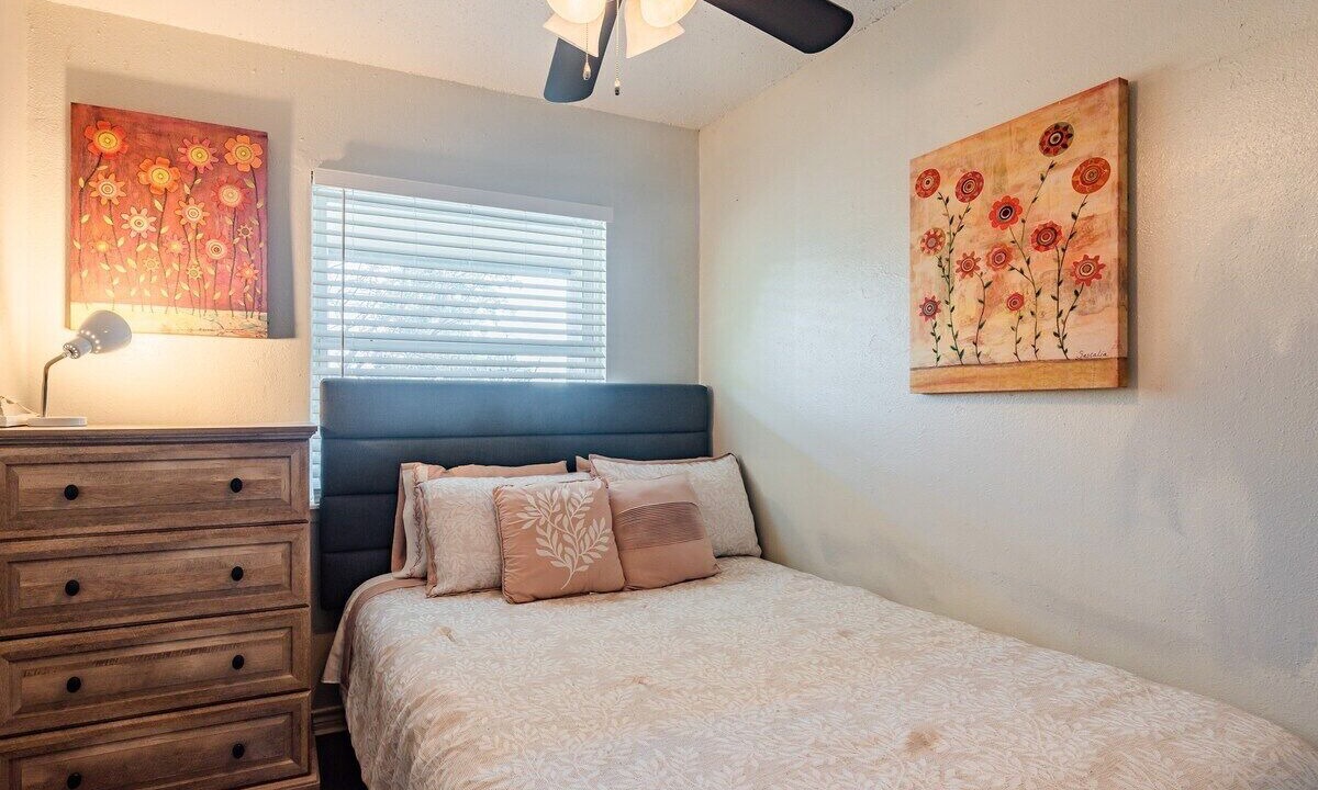 Photo of Bedroom in Mahncke Park