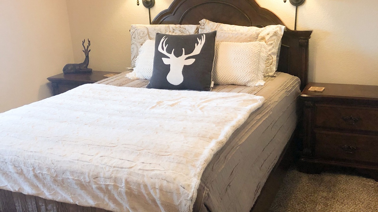 Photo of Bedroom in Shaver Lake