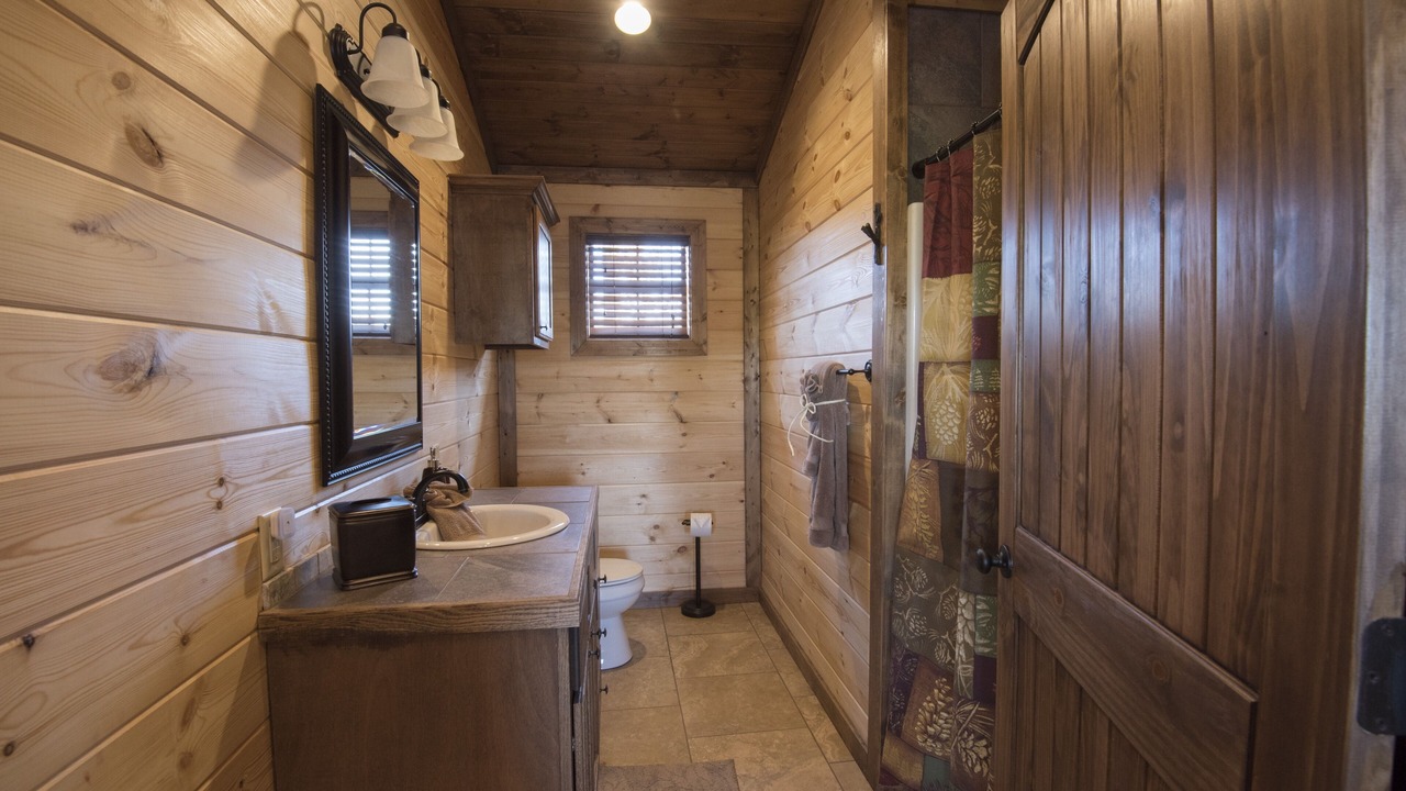 Photo of Bathroom in Smithville