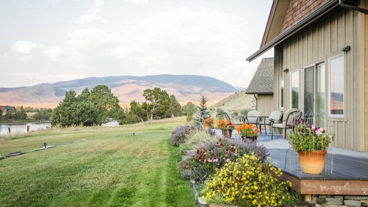 Photo of Outdoor in Livingston