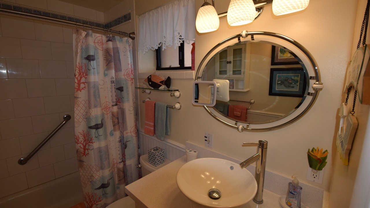 Photo of Bathroom in Kihei