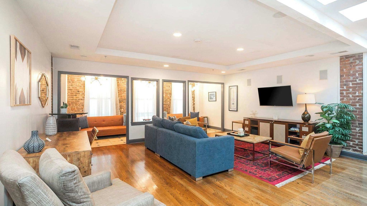 Photo of Livingroom in Downtown Nashville