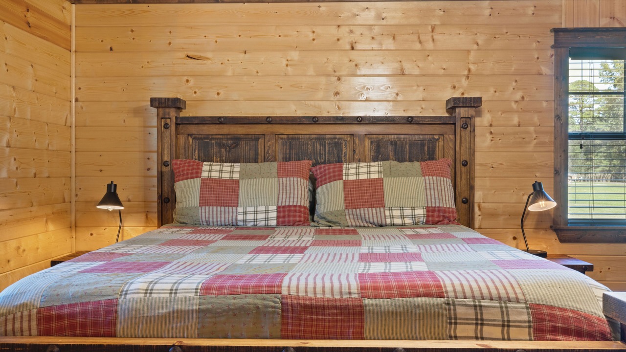 Photo of Bedroom in Golden
