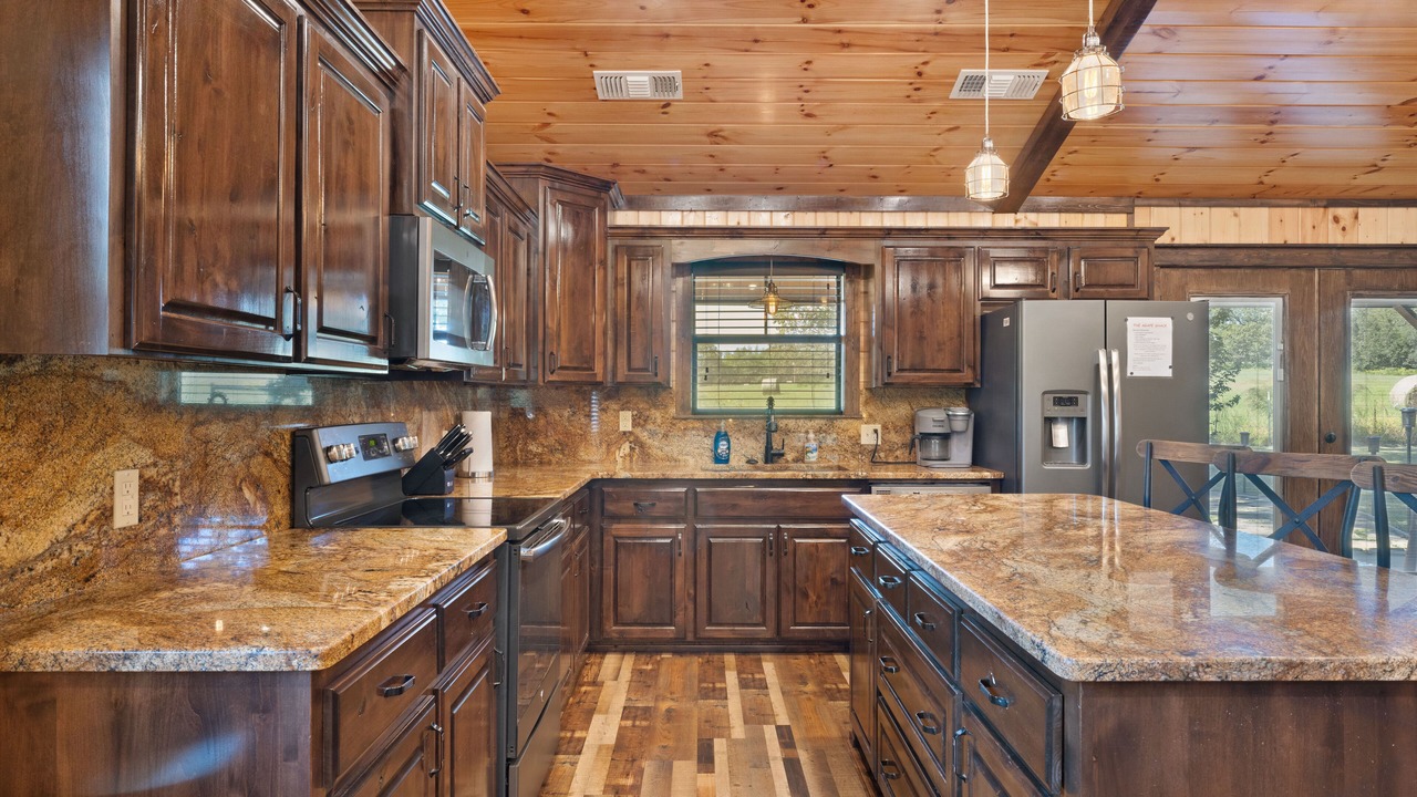 Photo of Kitchen in Golden
