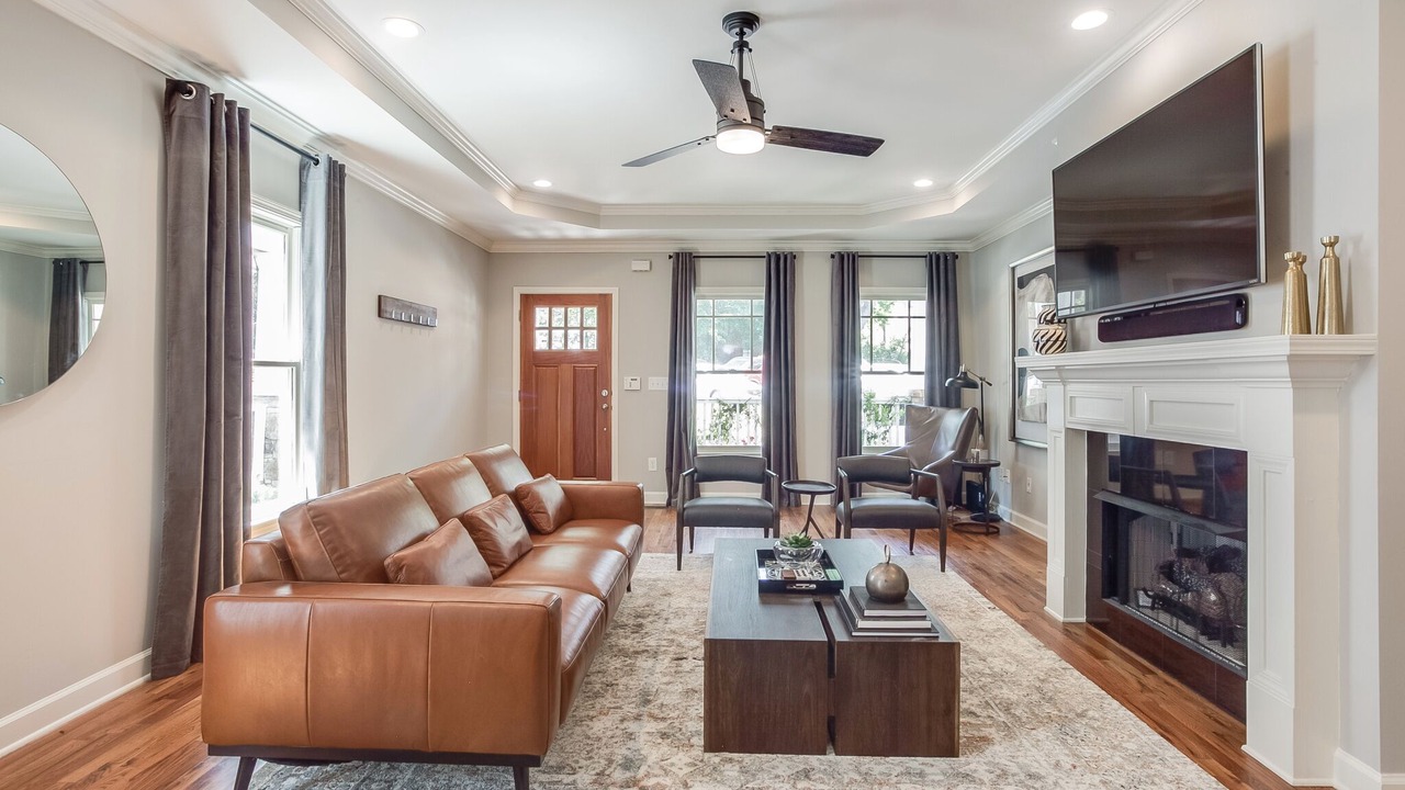 Photo of Livingroom in Old Fourth Ward