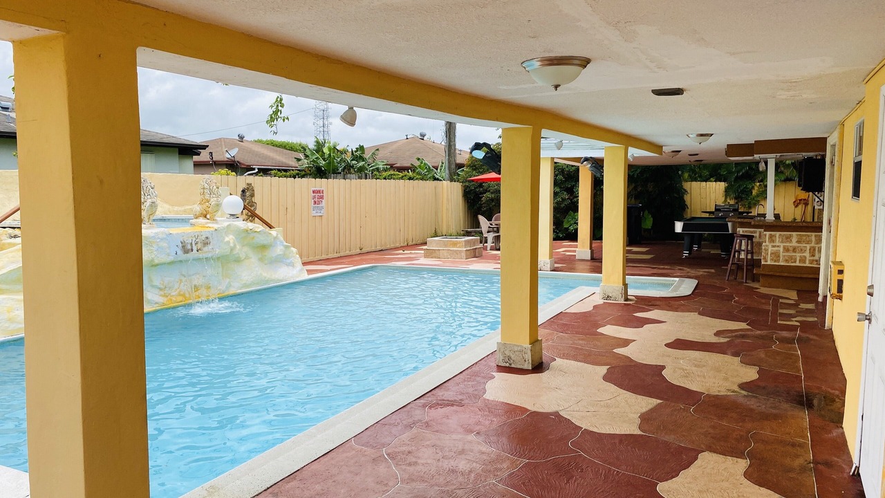 Photo of Outdoor in Cutler Bay