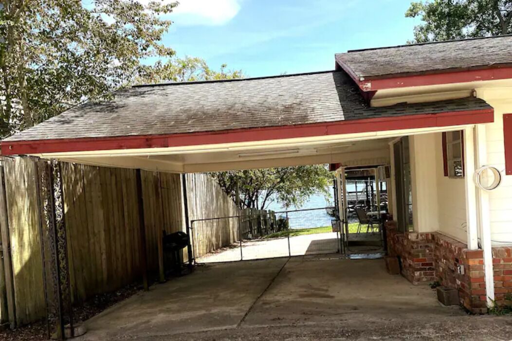 Photo of Outdoor in New Roads
