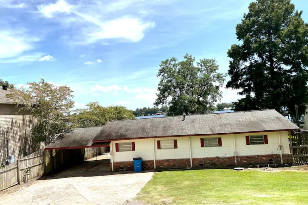 Photo of Outdoor in New Roads