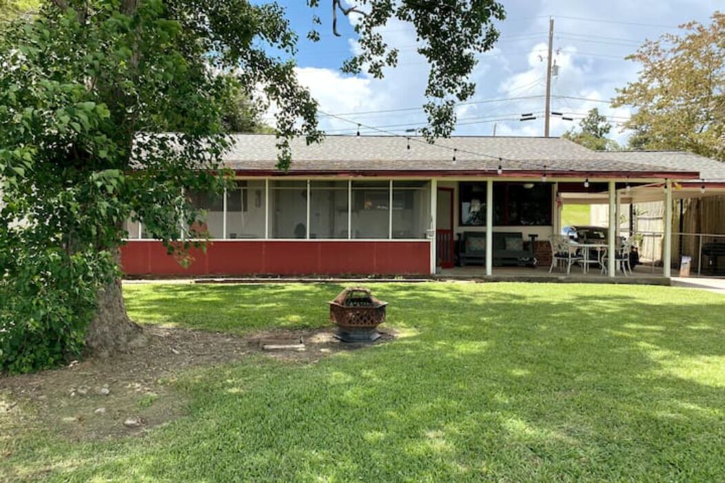 Photo of Outdoor in New Roads