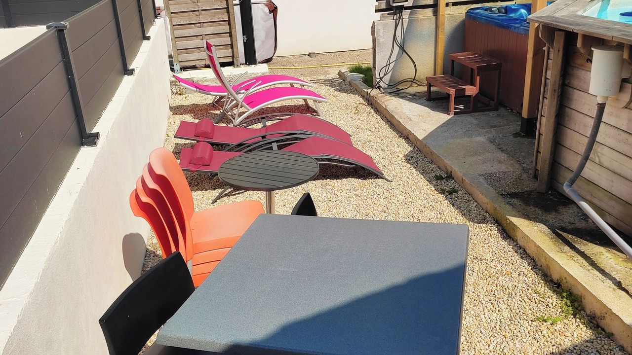 Photo of Patio Balcony in Landeda