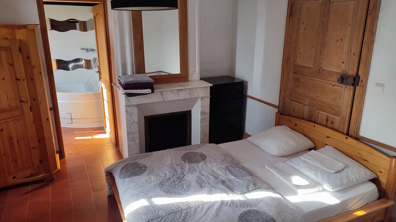 Photo of Bedroom in Le Cailar