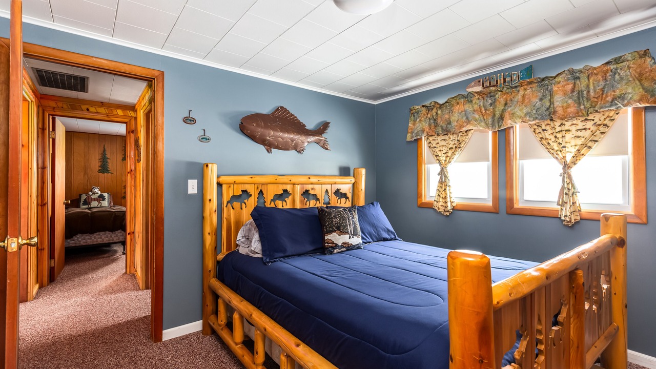 Photo of Bedroom in Grayling