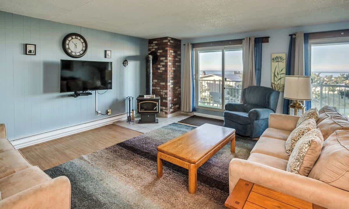 Photo of Livingroom in Gearhart