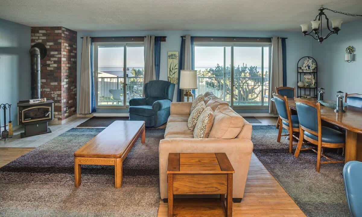 Photo of Livingroom in Gearhart