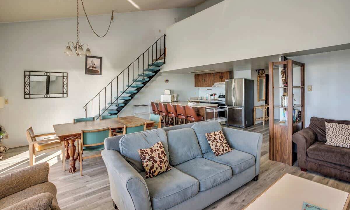 Photo of Livingroom in Gearhart